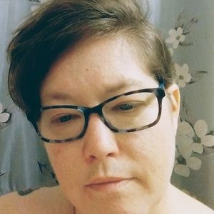 Meet your Posher, Caryn